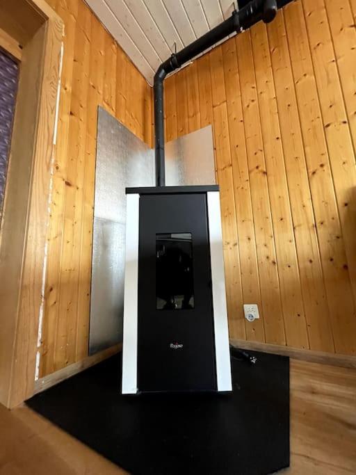 Joli Appartement Paisible Corcelles-sur-Chavornay Exteriör bild