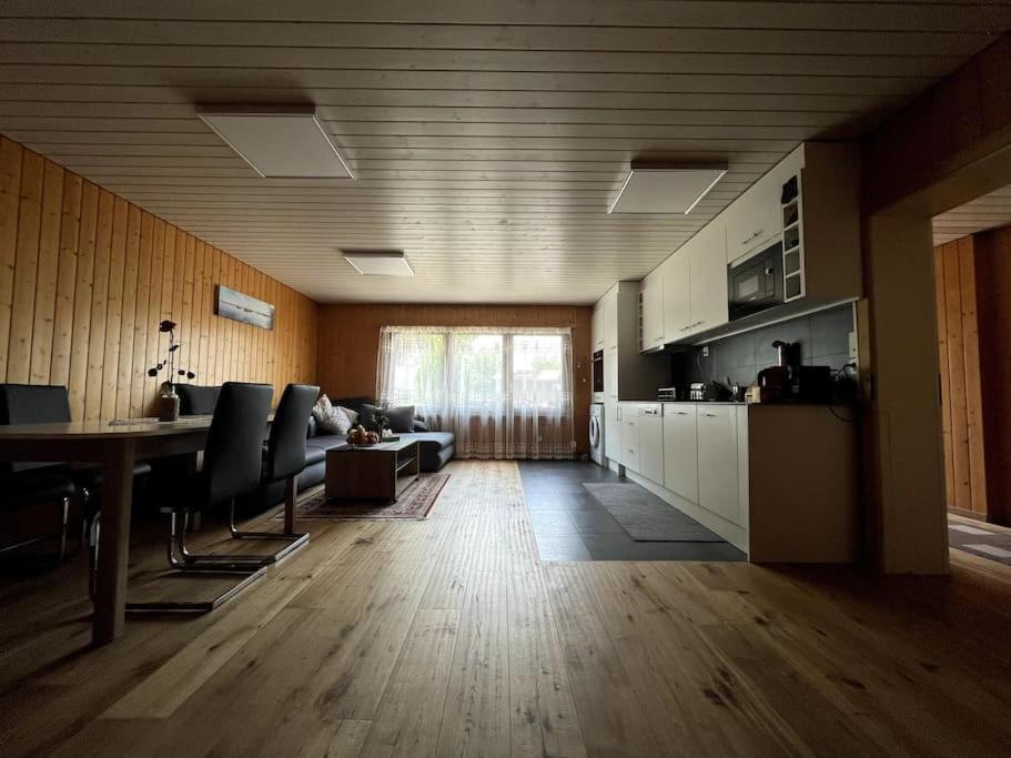 Joli Appartement Paisible Corcelles-sur-Chavornay Exteriör bild
